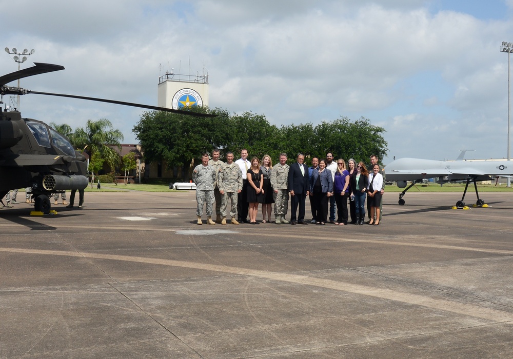 Texas state senators visit Ellington Field Joint Reserve Base