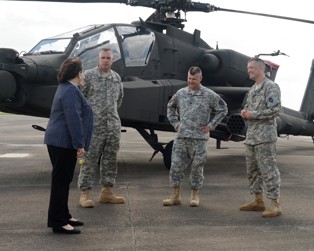 Texas state senators visit Ellington Field Joint Reserve Base
