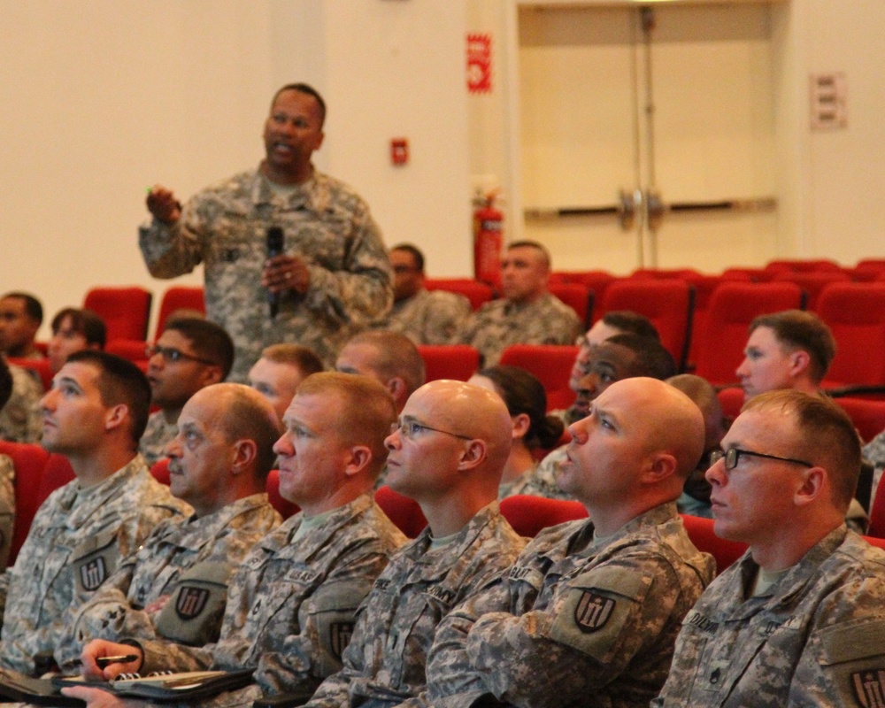 Whole Soldier concept discussed at town hall