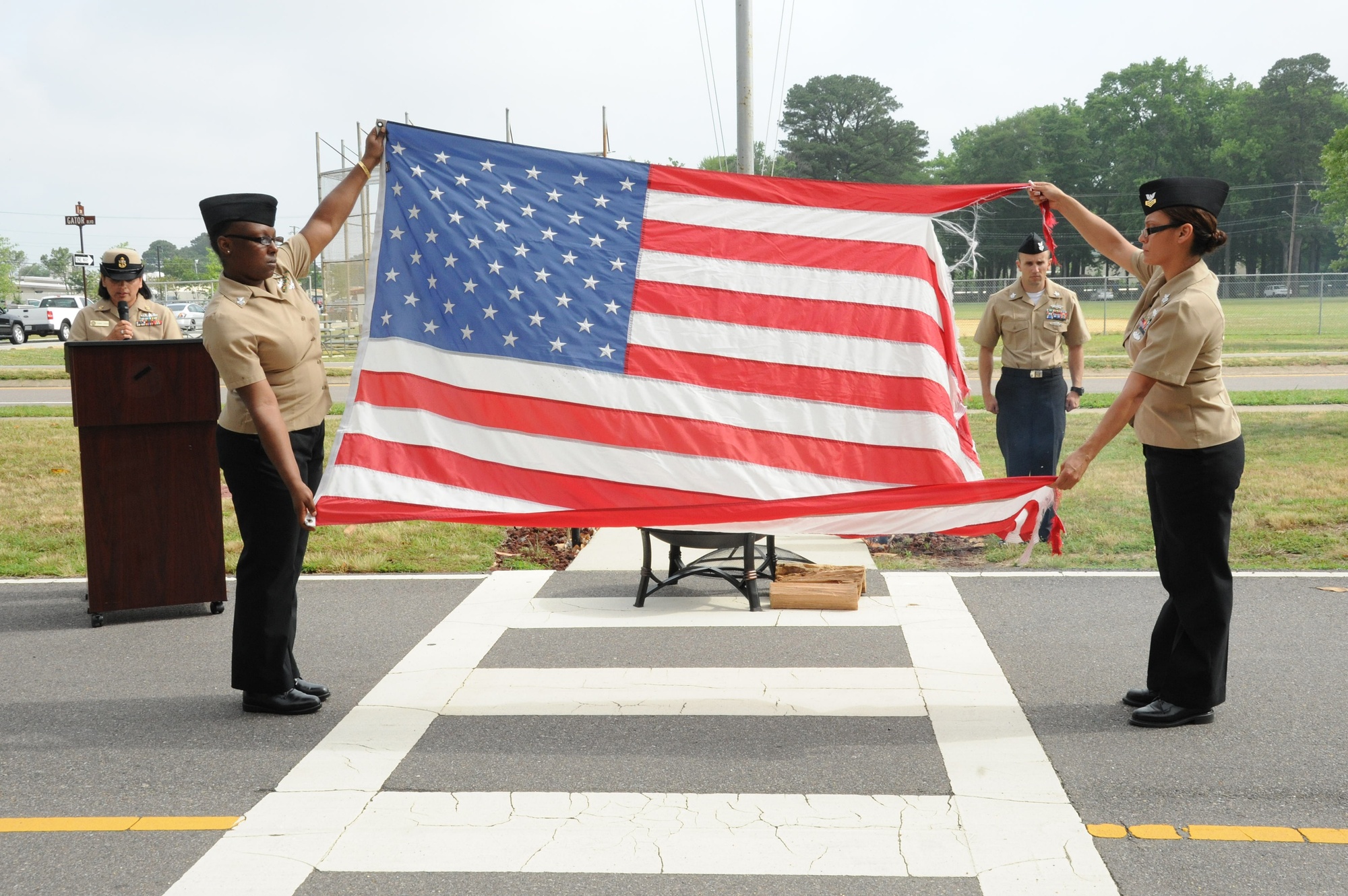 DVIDS - Images - Maryland National Guard Unfurls U.S. Flag at