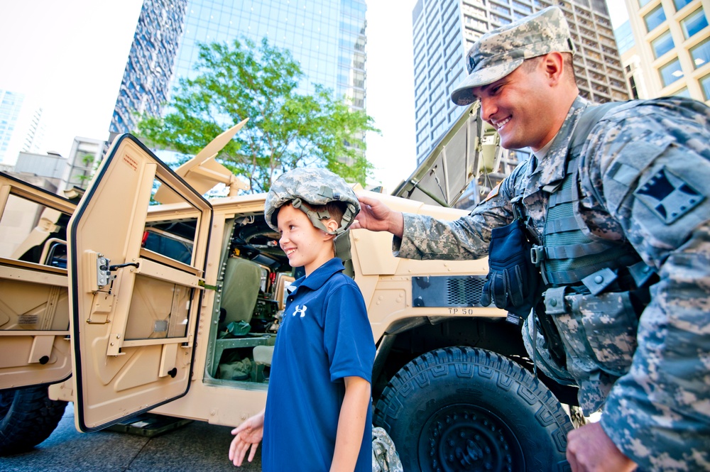 Chicago celebrates 239th Army Birthday