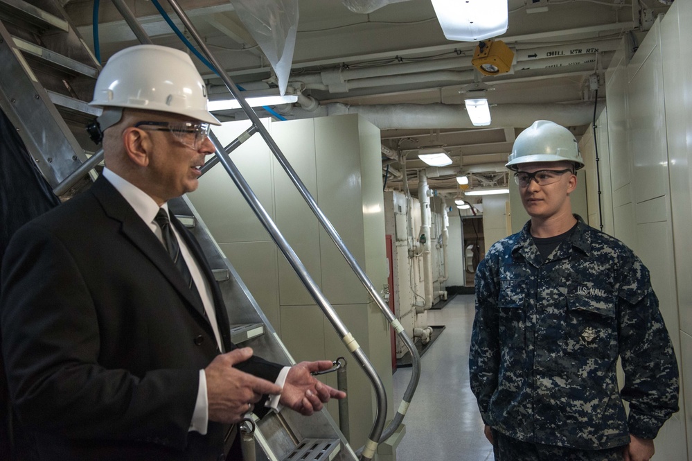 Stennis visited by deputy assistant secretary of defense for maintenance