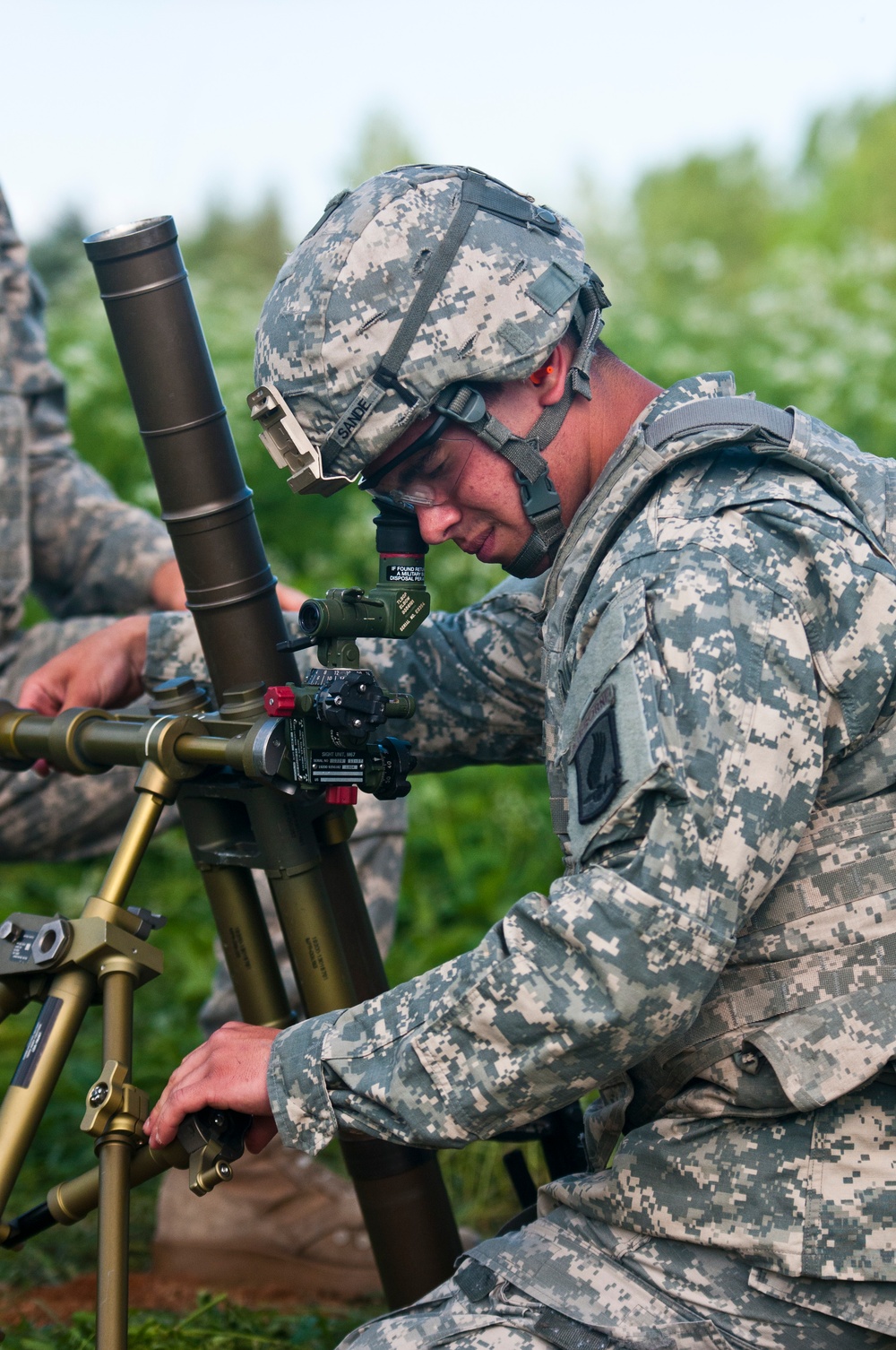 US, Estonian Mortar teams conduct live-fire training