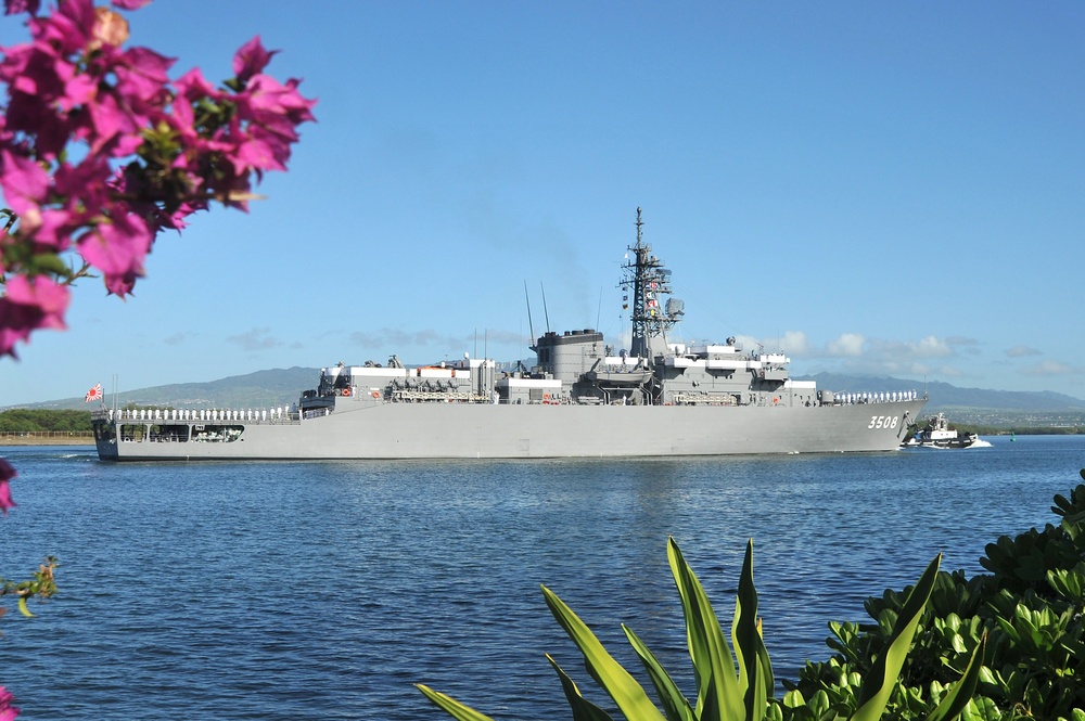 JS Kashima arrives at Joint Base Pearl Harbor-Hickam