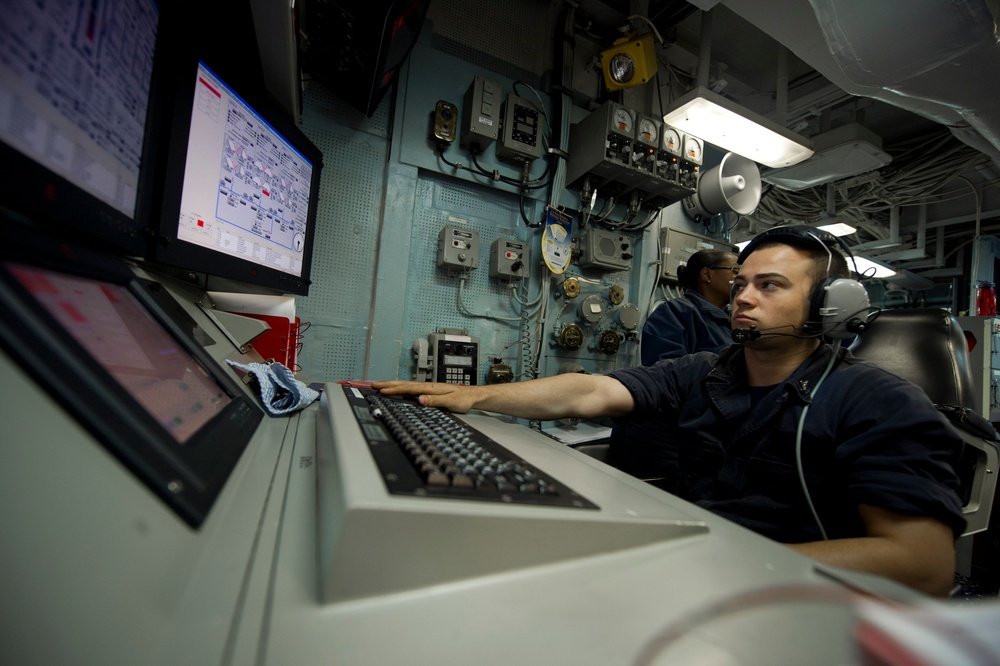 USS Arleigh Burke engineering drill