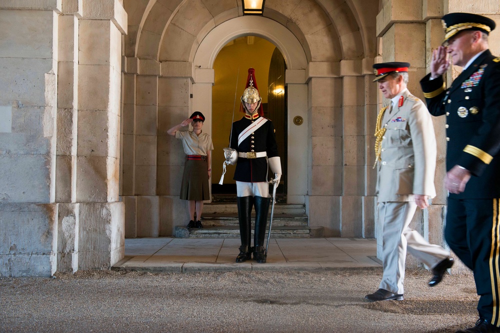 US, UK Joint Chiefs of Staff talk collaboration