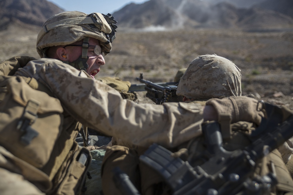 Marines with 1/25 Provide Cover Fire During ITX 4-14