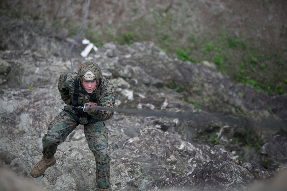ROK soldiers, US Marines strap in for Mountain Warfare Training Course
