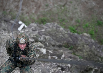 ROK soldiers, US Marines strap in for Mountain Warfare Training Course