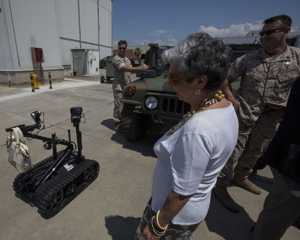 Local Sicilian Lion's Club Tour SPMAGTF-AF and SPMAGTF-CR Capabilities