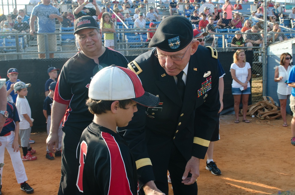 USAR Soldiers salute military at Swampdogs appreciation game