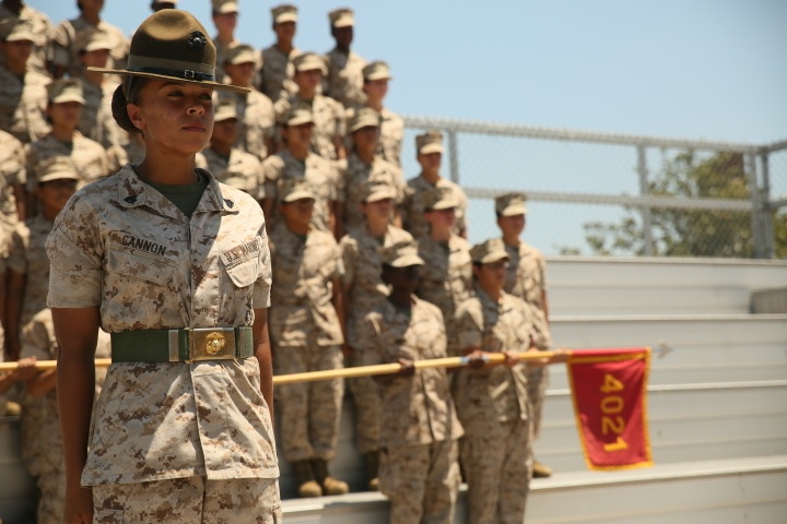 Photo Gallery: Marine recruits take keepsake photo with platoon on Parris Island