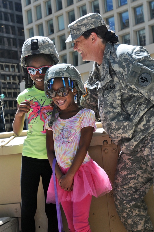 Chicago locals receive the ‘Army Experience’ at the 239th birthday of the U.S. Army