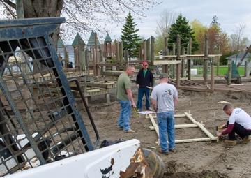 Soldiers volunteer for Operation Park Rescue