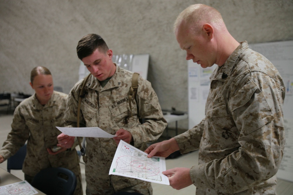 Intel Marines Brief Pilots at ITX 6-14