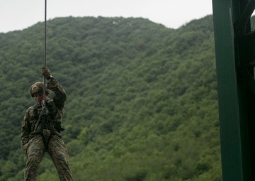 ROK soldiers, US Marines strap in for Mountain Warfare Training Course