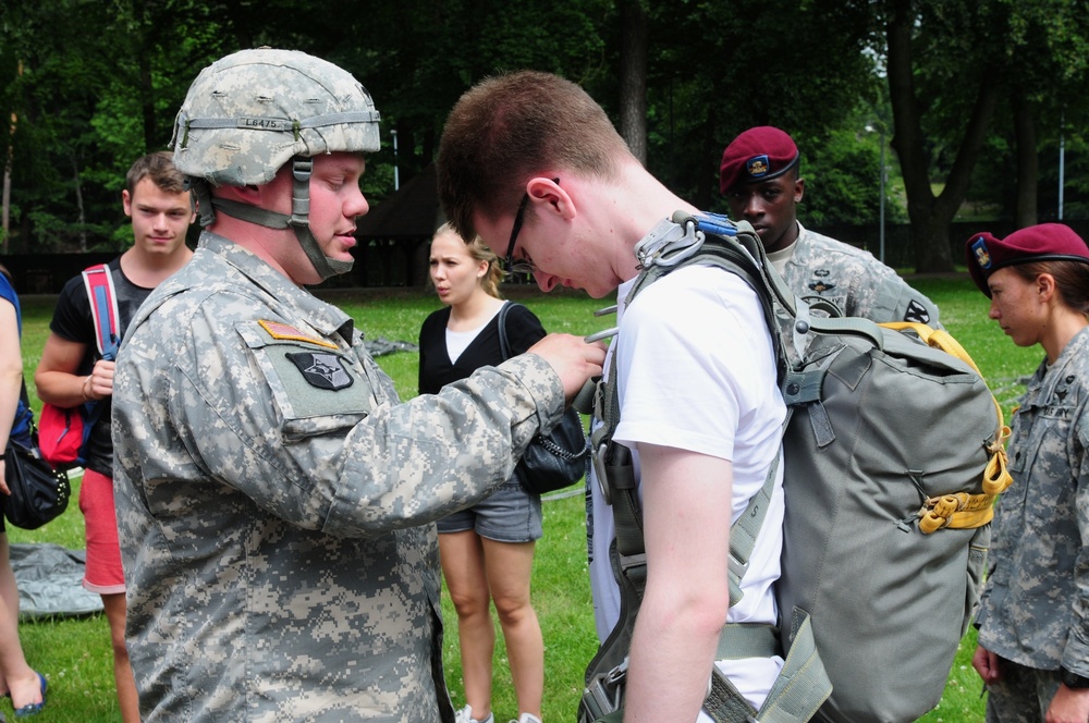 Operation Spirit promotes partnership between German, American schools