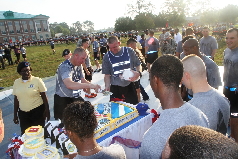Vanguard Brigade runs in 3rd ID’s 239th Army Birthday run