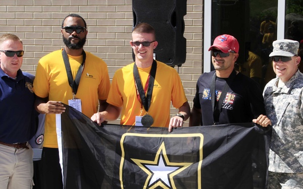 Men’s recumbent cycling medal ceremony at 2014 US Army Warrior Trials
