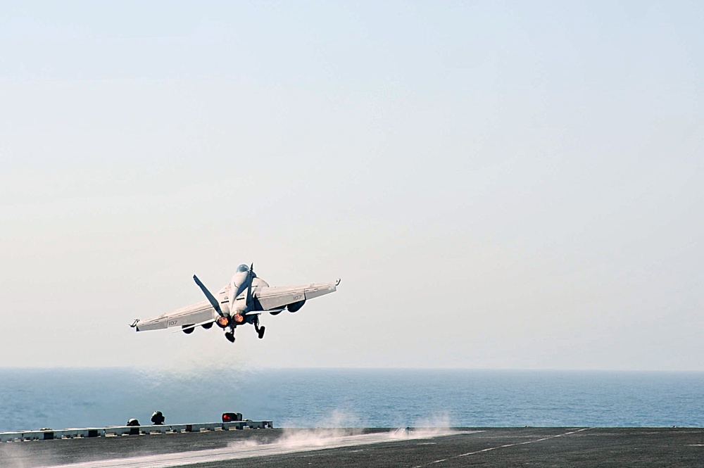 USS George H.W. Bush flight deck operations