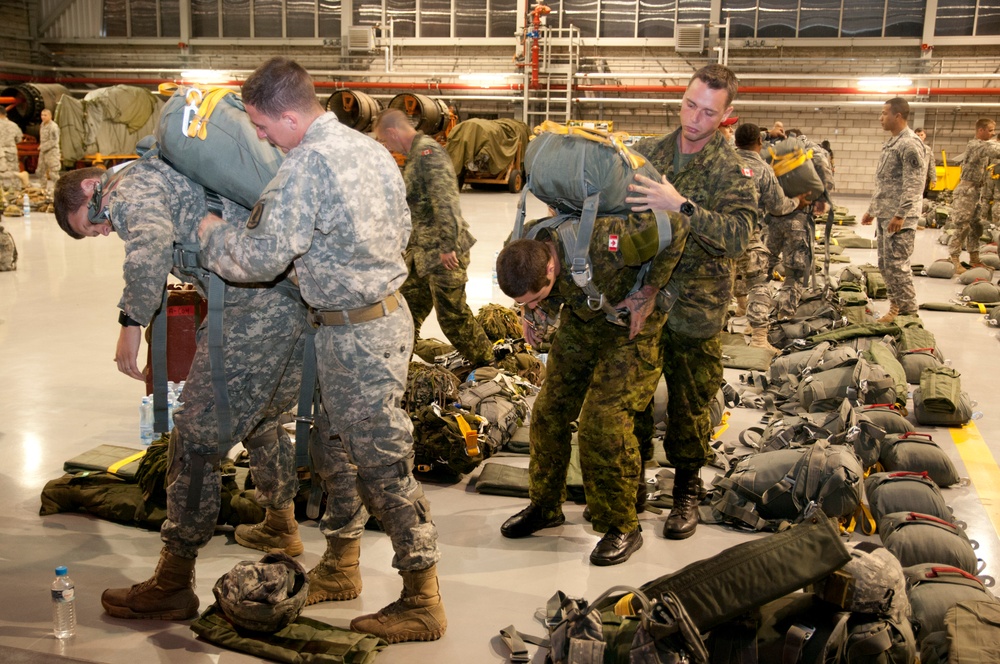 US, Canadian paratroopers perform airborne jump in Poland