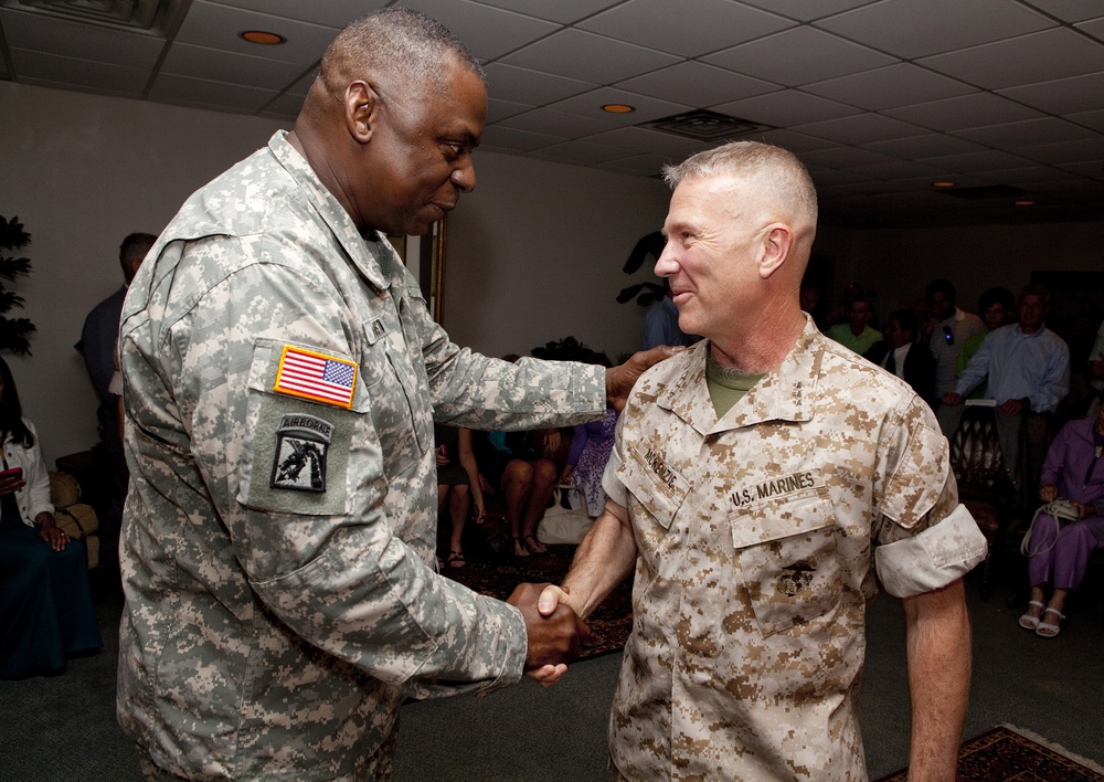 New MARCENT commander promoted, welcomed