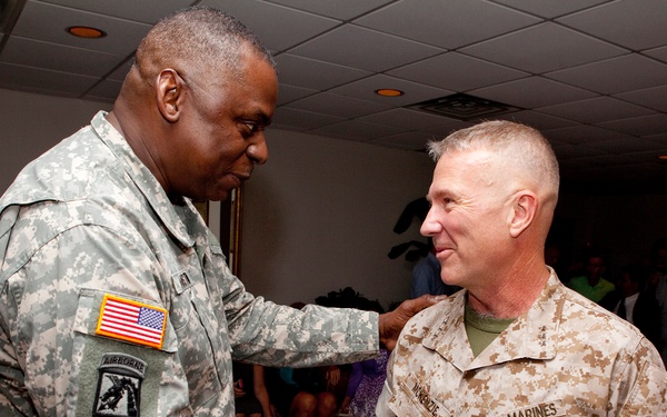 New MARCENT commander promoted, welcomed