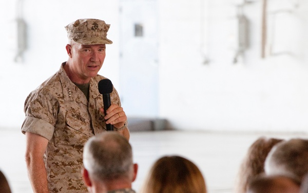 New MARCENT commander promoted, welcomed