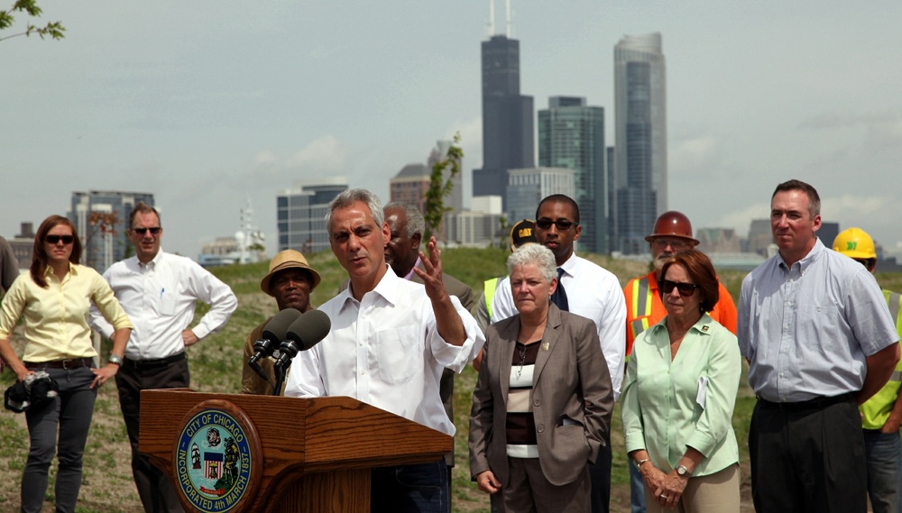 Corps of Engineers, Mayor Emanuel attend press conference for Chicago's Northerly Island