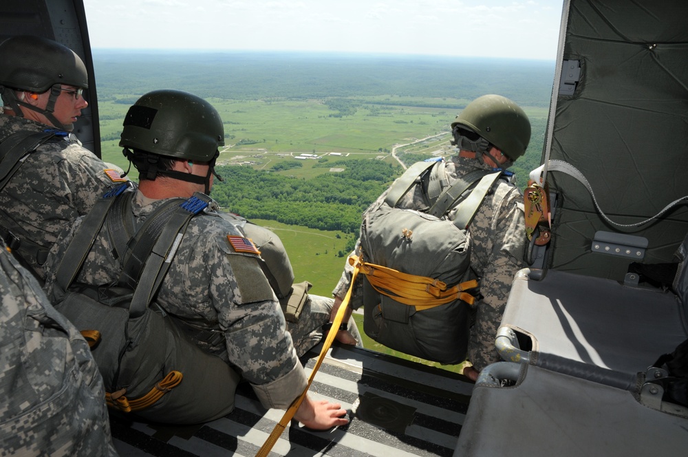 Kentucky Special Forces Soldiers honor D-Day paratroopers