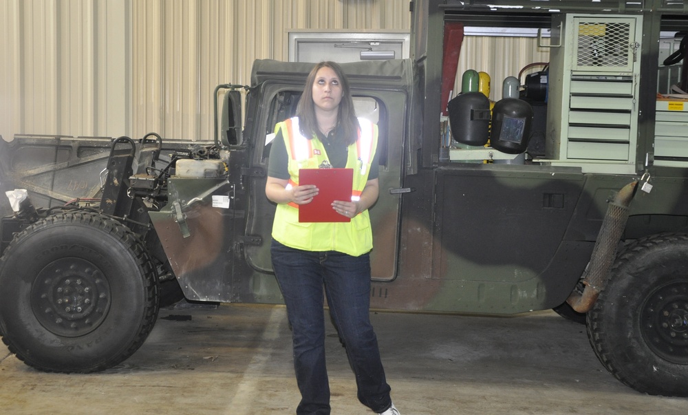 Energy team scurries like bees during Marine Corps Reserve Center audit