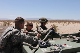 Army National Guard aviators train with Marine Reservists