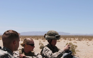 Army National Guard aviators train with Marine Reservists