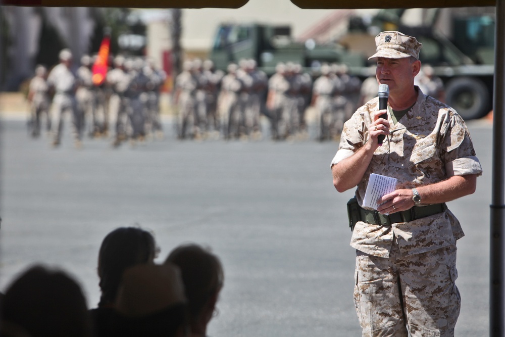 1st Med. Bn. hosts change of command ceremony