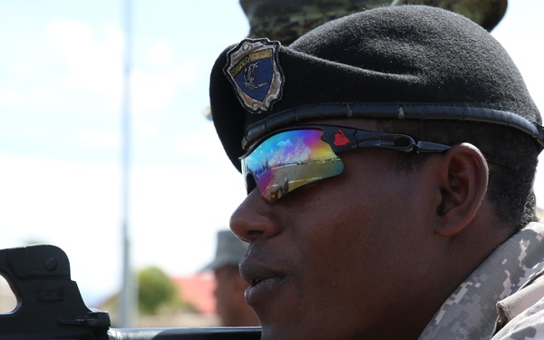 4th Law Enforcement Battalion, Canadian Army kick down barriers, strengthen relationships during Exercise Tradewinds 2014