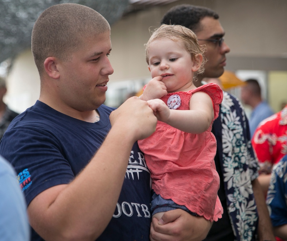 3rd Maintenance Battalion hosts Luau summer celebration