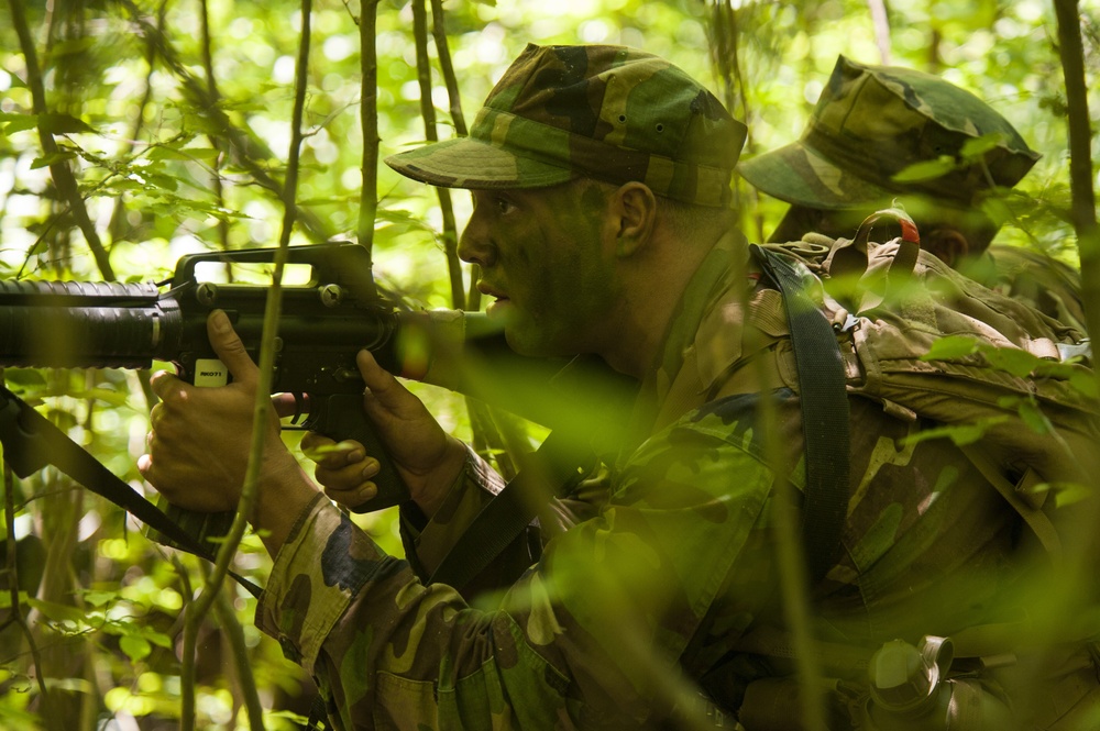 U.S. Naval Academy midshipmen take on Quantico