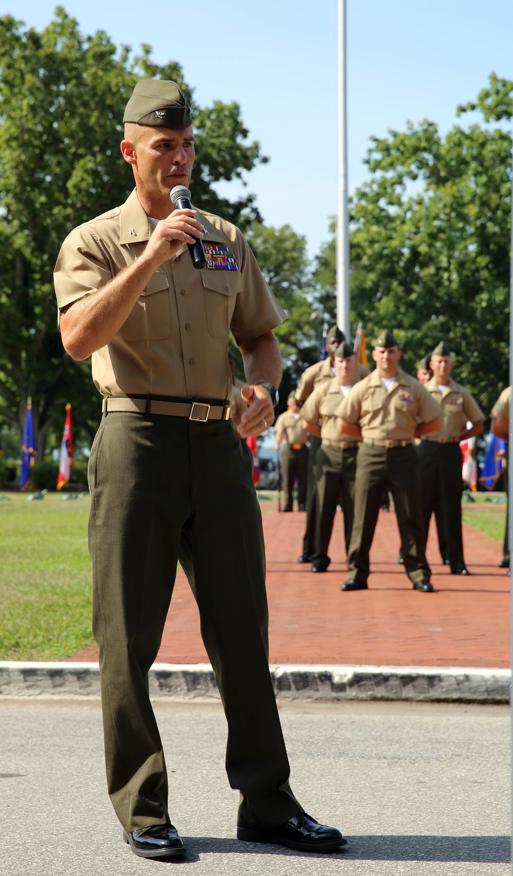 Headquarters Battalion bids farewell to commanding officer