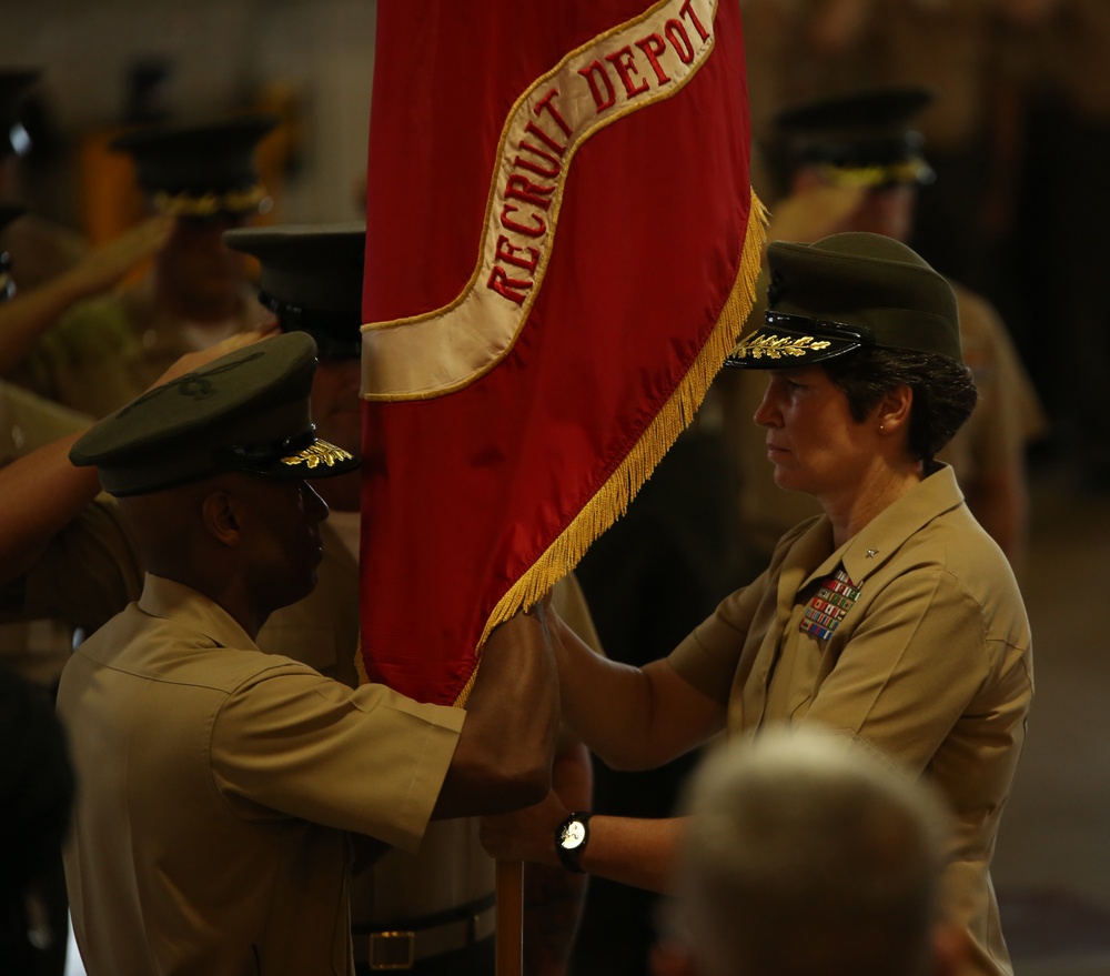 Photo Gallery: Parris Island, Eastern Recruiting Region receives new commanding general