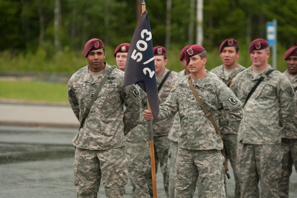 Paratroopers welcomed to Estonia for NATO training