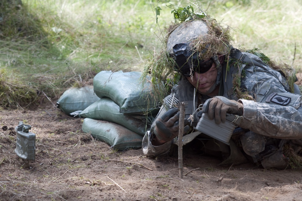 173rd Airborne Brigade conducts live fire exercise in Poland