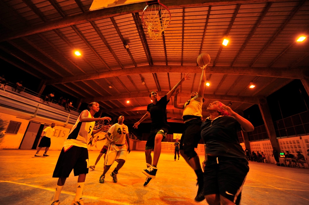 US service members from the joint-service American basketball team play basketball with the Djiboutian basketball team