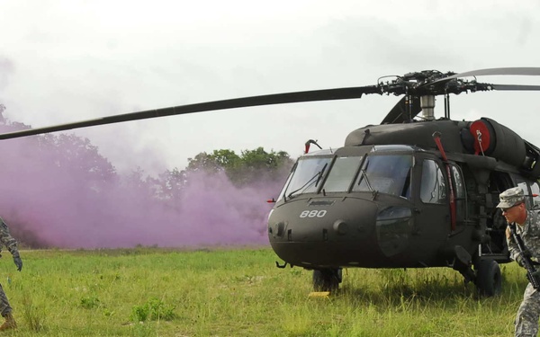Aviators and aircrew train for Kuwait
