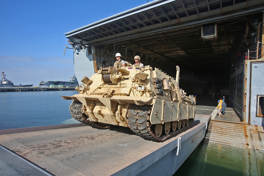 CLB-15 Marines showcase humanitarian capabilities during embarkation operations