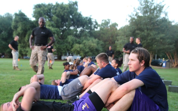 Marines Provide Leadership Training for LSU