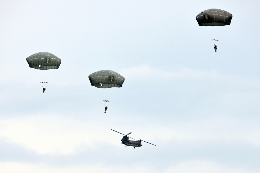 173rd Airborne Brigade jump training on Juliet Drop Zone, Pordenone, Italy