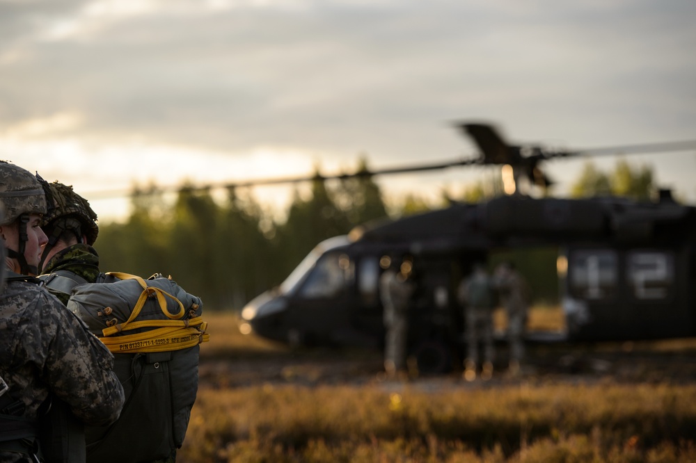 173rd Airborne multinational UH-60 jump