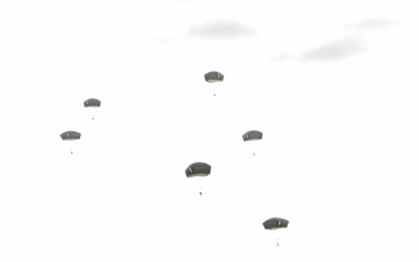 173rd UH-60 jump