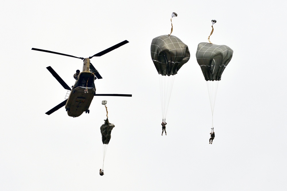 173rd Airborne Brigade jump training on Juliet Drop Zone, Pordenone, Italy