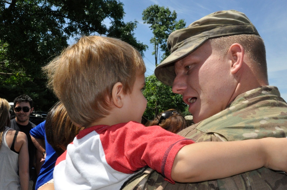 Welcome home Detachment 1, 150th Engineer Company